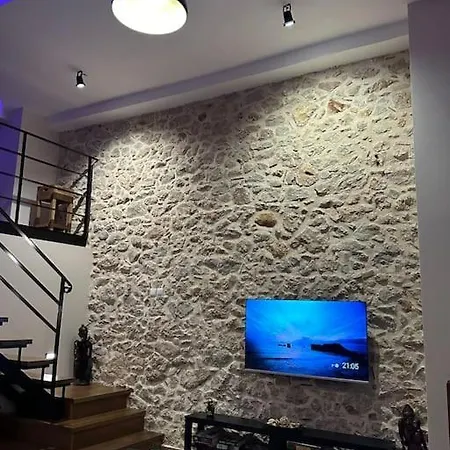 Ideal Loft Next To Metro