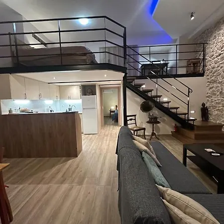 Ideal Loft Next To Metro Apartment